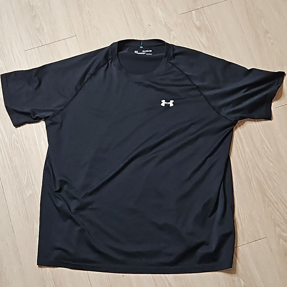 Under Armour Mens Shirt  Heatgear 2XL  Black Crew Neck Short Sleeve T Shirt